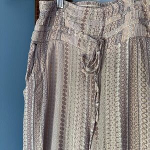 Rewash Cream and Pink Striped Capris